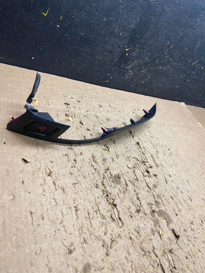 2007- 2011 Toyota Yaris HB Left LH Trim Bezel Panel Center Dash T8911 DG1