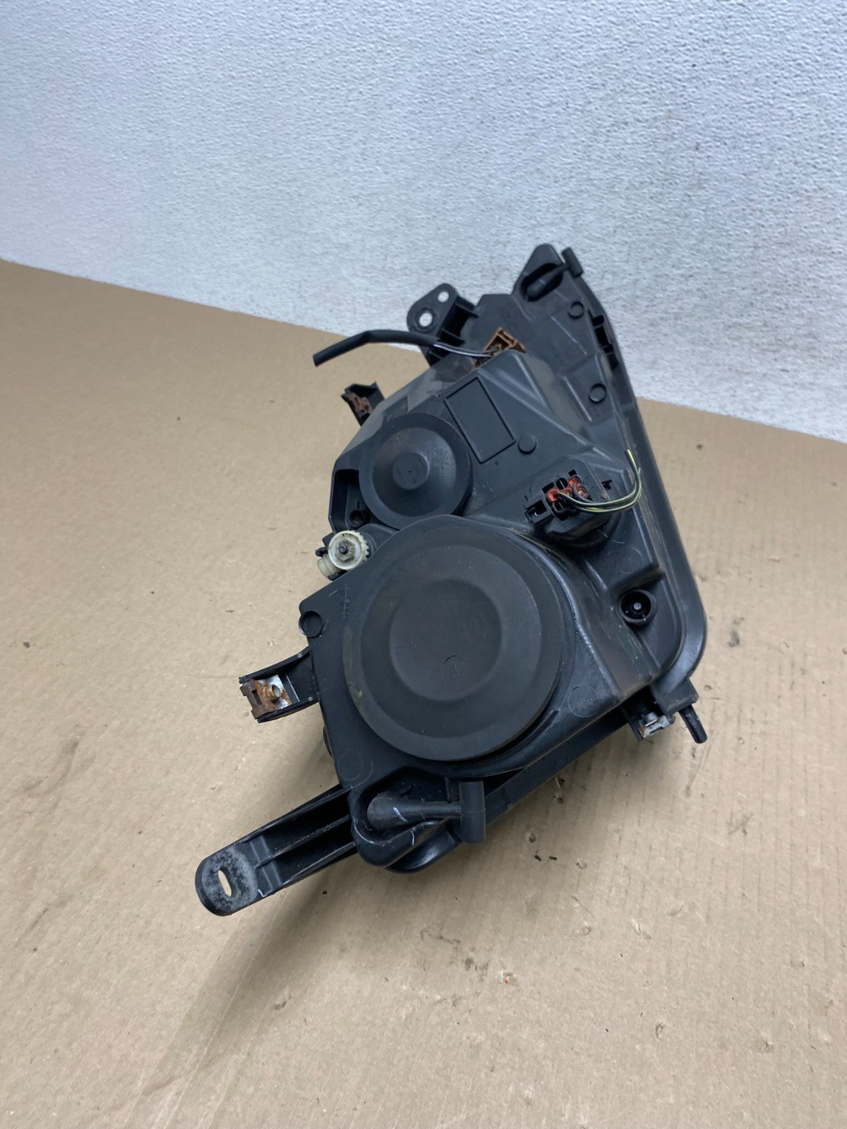 2010 2011 2012 Ford Fusion Left Driver LH Side Headlight Halogen AE7014 DW8