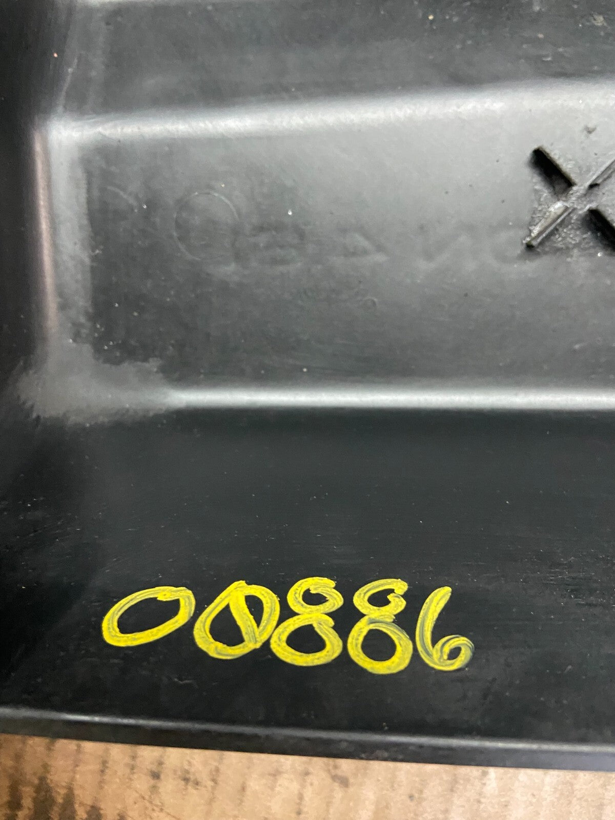 2003 2004 Ford Expedition 4.6L Engine Top Lid Motor Cover o0886 DG9