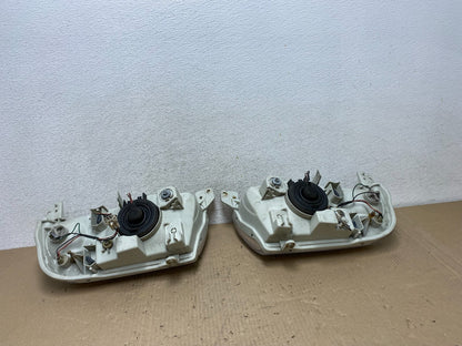 1999-2005 Suzuki Grand Vitara Left+Right Side Set Halogen Headlights AG6976 DW6