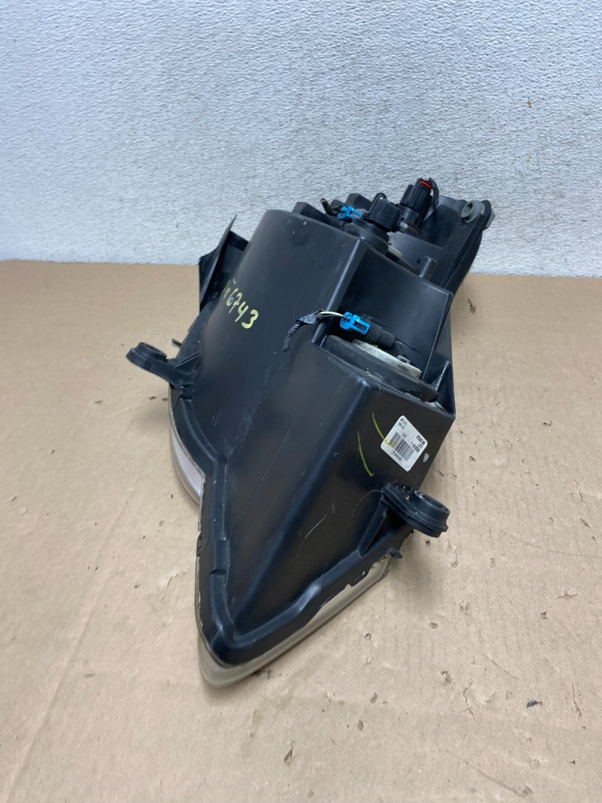 2007 to 2010 Chrysler Sebring Left Driver LH Side Headlight AG6743 DW10