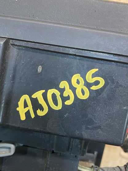 2006 Jeep Grand Cherokee Integrated Power Fuse Box 04692087ab AJ0385 DW5