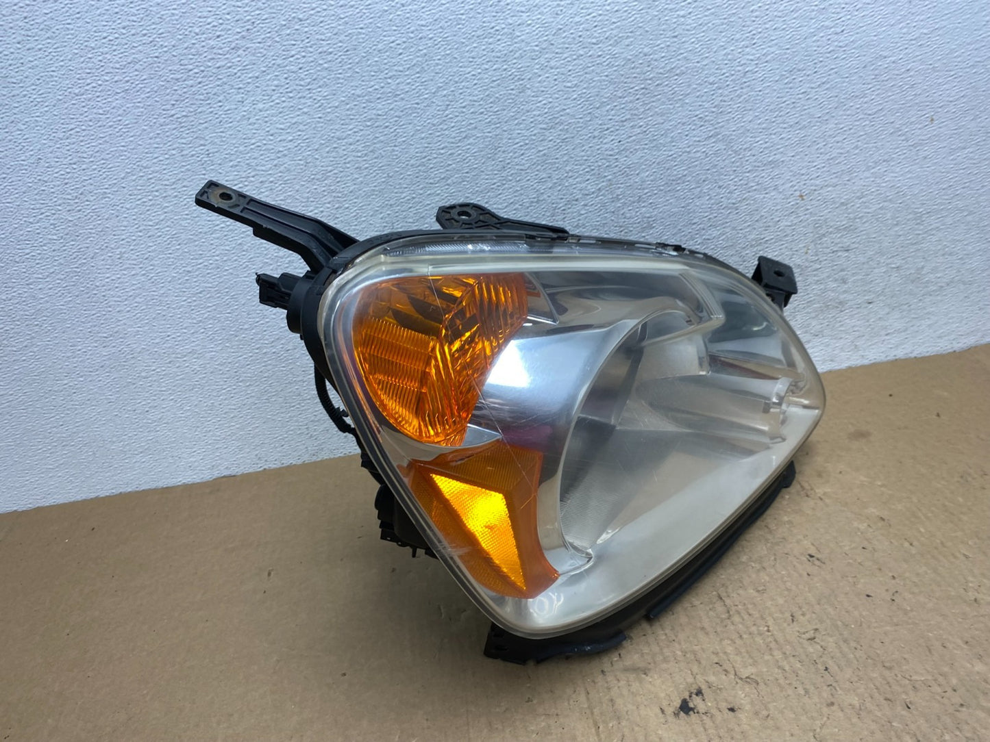 2002 to 2004 Honda CRV CR-V Right Passenger RH Halogen Headlight AF9873 DW2
