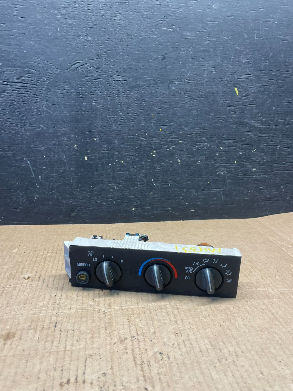 2001 - 2007 GMC Chevrolet Express 1500 Climate Control A/C M4331 DG0