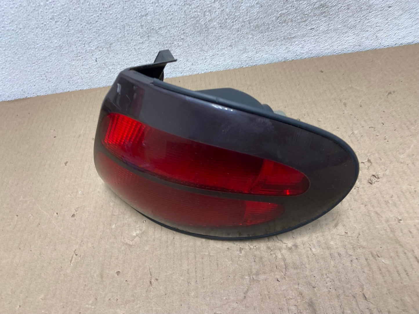 1998 - 1999 Ford Taurus Wagon Right Passenger RH Side Tail Light AG5945 LK1