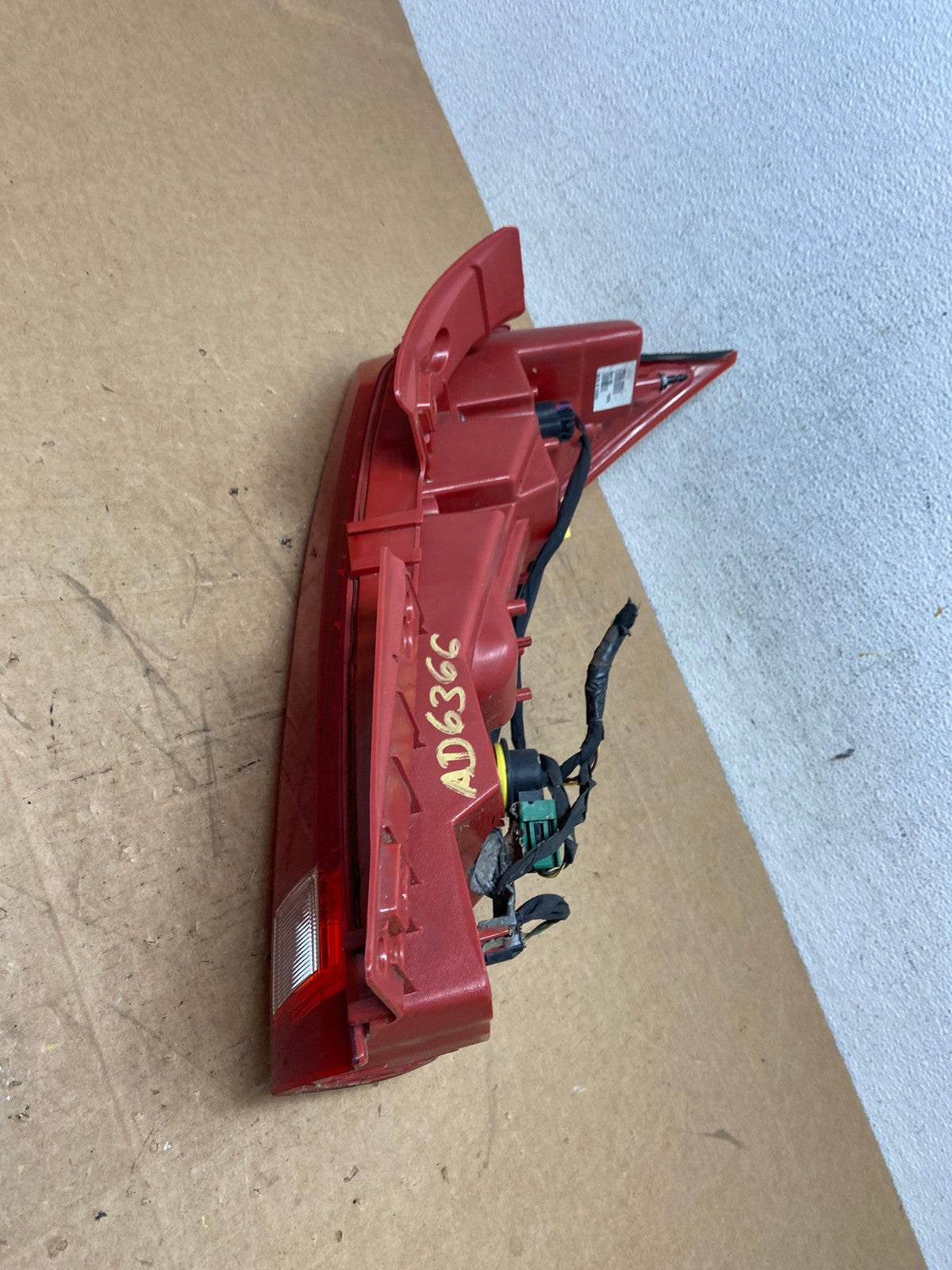 2010 to 2016 Cadillac Srx Left Driver Lh Side Tail Light AD6366 LK6