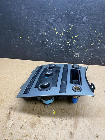 2005 2006 2007 Jeep Commander Grand Cherokee A/C Climate Control Bezel Z7116 DG2