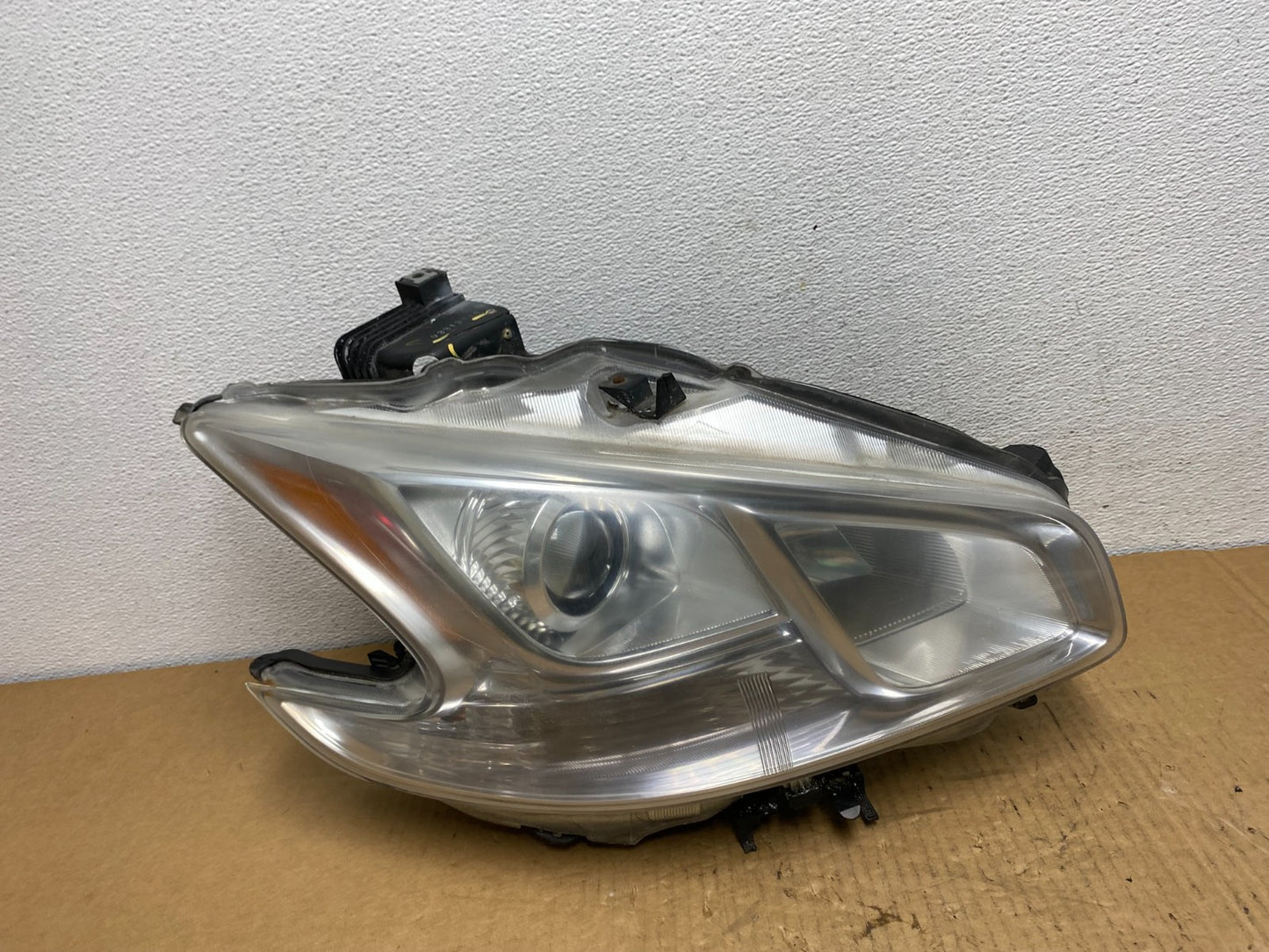 2009 - 2014 Nissan Maxima Headlight Right Passenger Xenon HID AC7642 DW0
