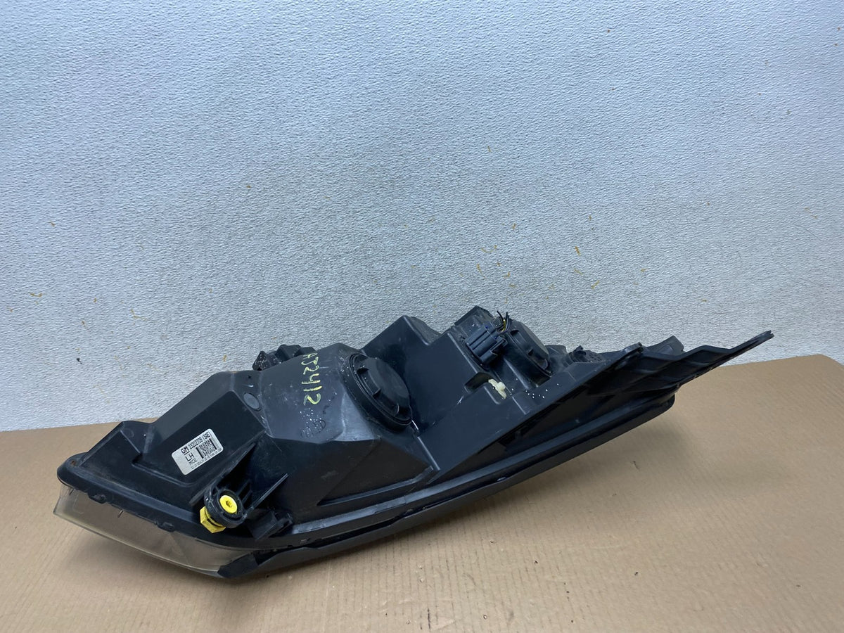 2013-2017 Chevrolet Traverse Left Driver LH Side Headlight Halogen AJ2412 DW6