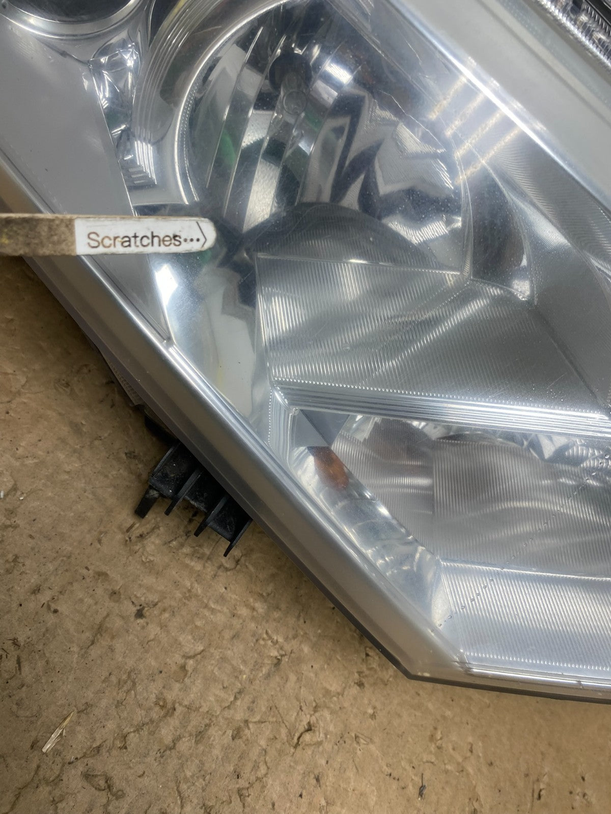 2012 to 2017 Nissan Quest Right Passenger RH Headlight Halogen AG1322 DW3