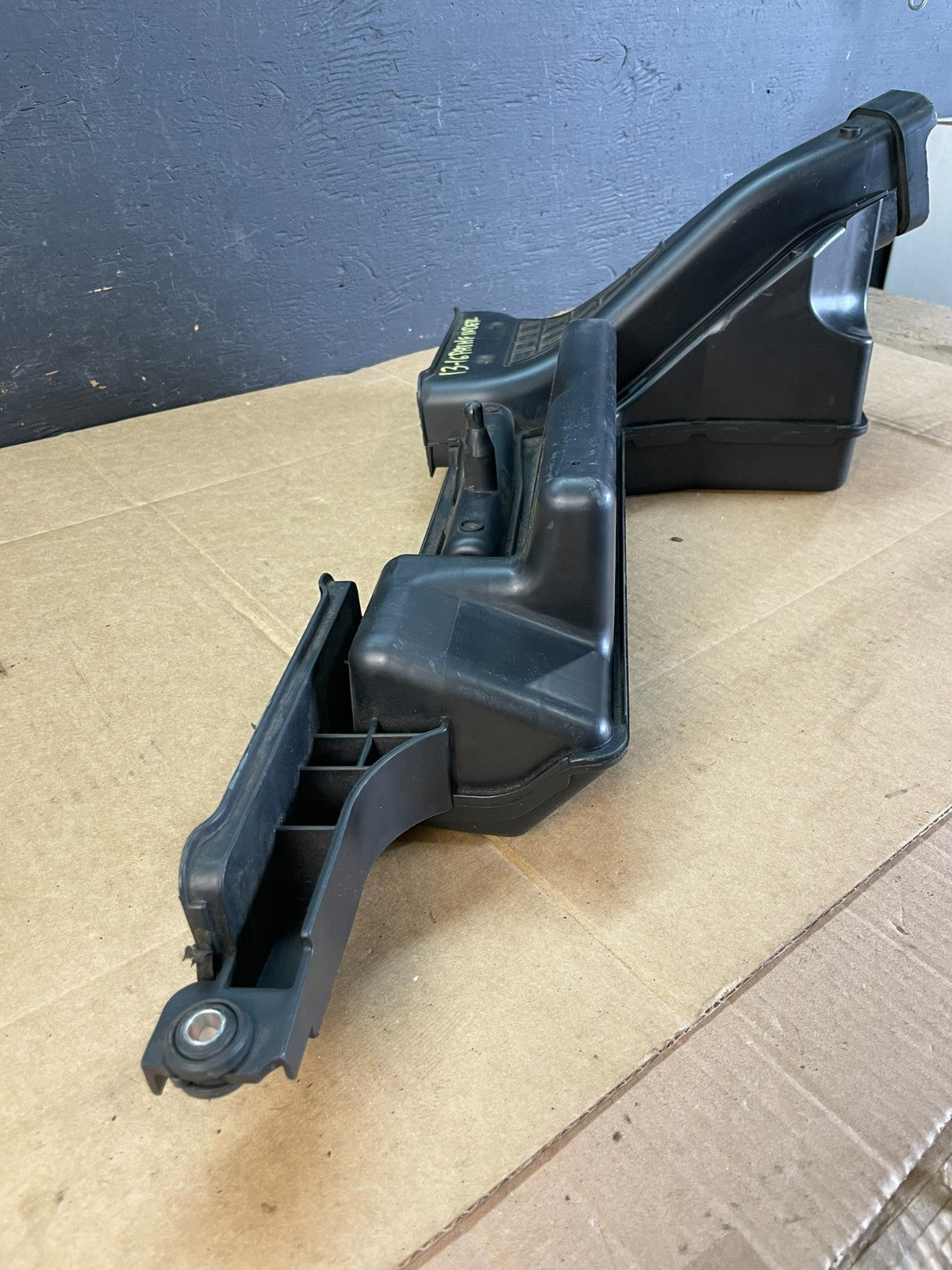 2013 to 2016 Nissan Pathfinder Upper Air Intake Duct AC4964 DG5