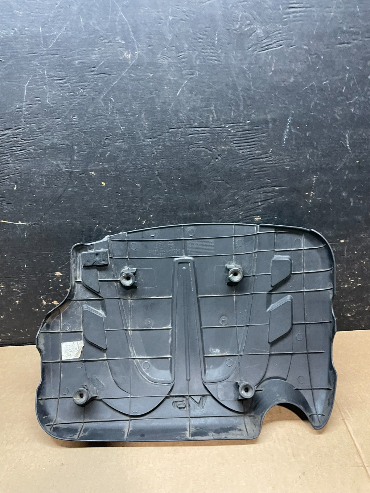 2009 - 2012 Kia Sorento Engine Cover  Engine Cover 29240-3c240 Y9717 DG5