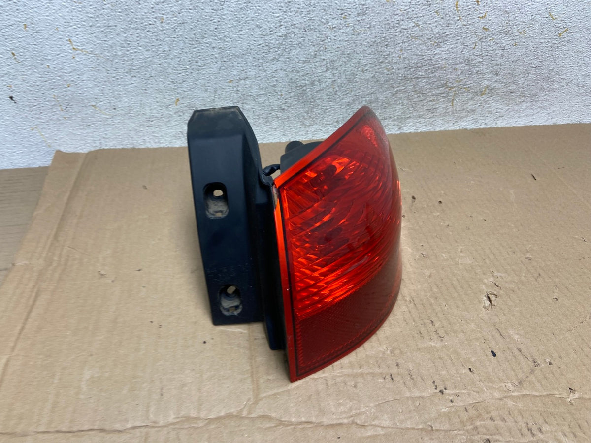 2008 to 2014 Subaru Tribeca Right Passenger RH Side Tail Light AI1212 LK2