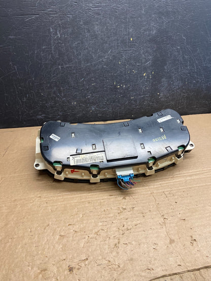 2002 GMC Yukon Speedometer Cluster Gauge af2150 DG5