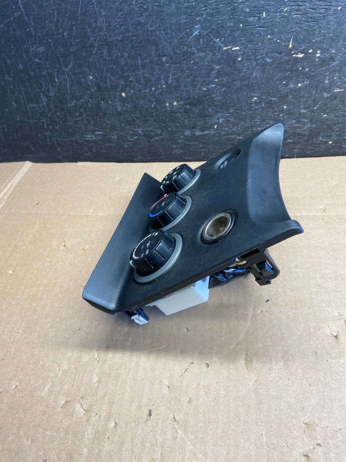 2011 to 2015 Nissan Rogue Heater Temperature AC Climate Control AI6311 DW1