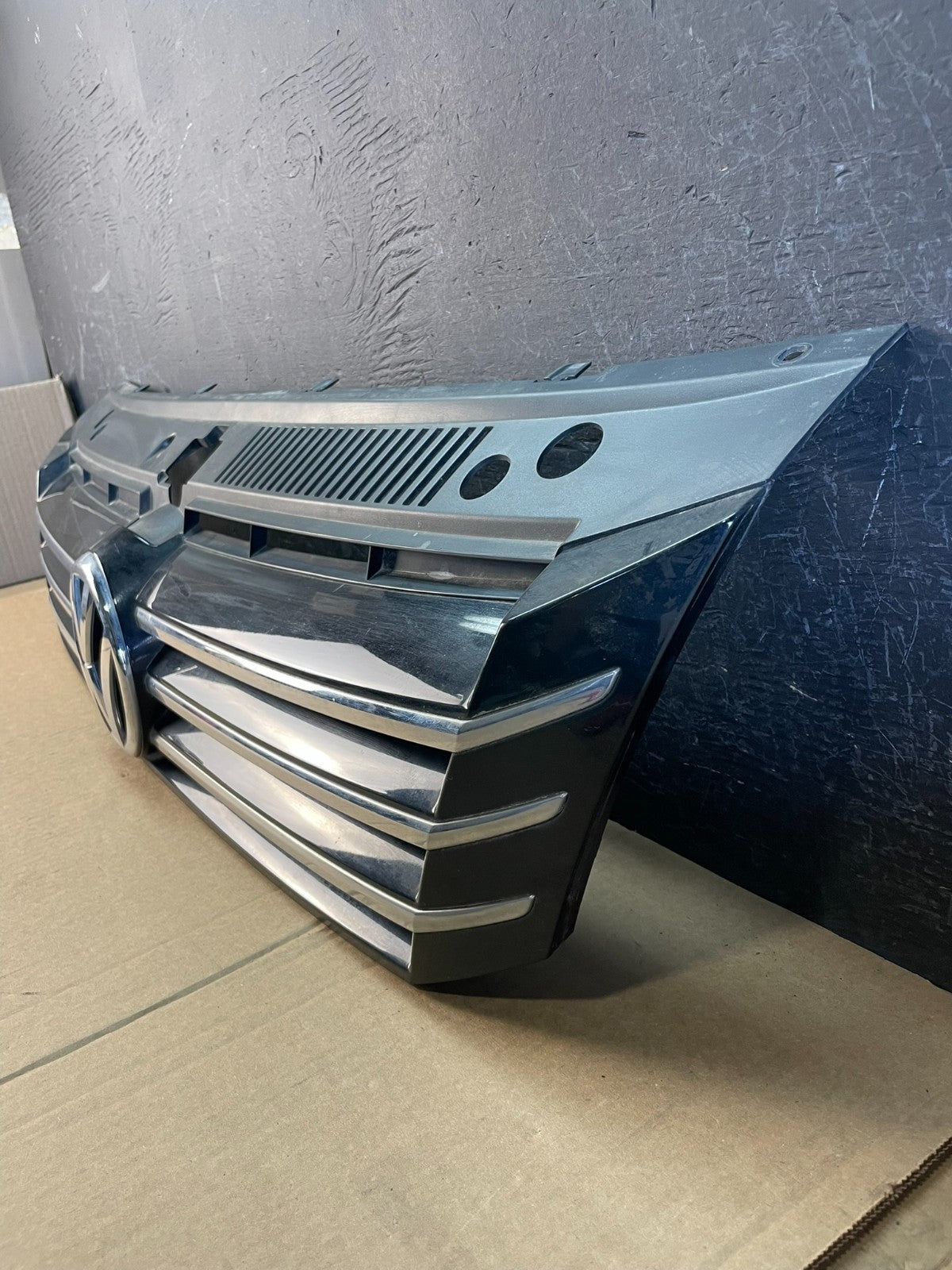 2012 to 2015 Volkswagen Passat Front Upper Grill Grille Aftermarket AD0041 DG1
