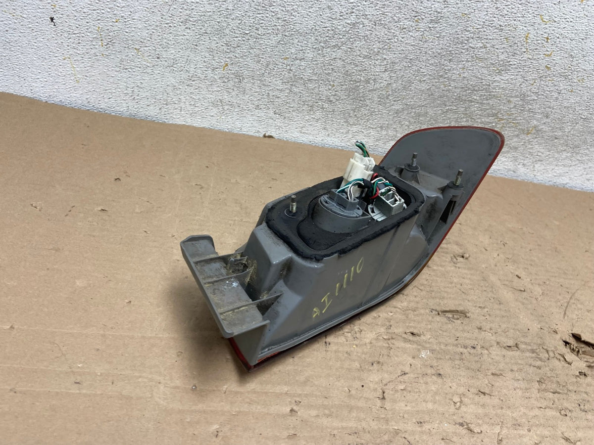 1997 1998 1999 Toyota Camry Tail Light Left Driver Rh Side AI1110 LK4