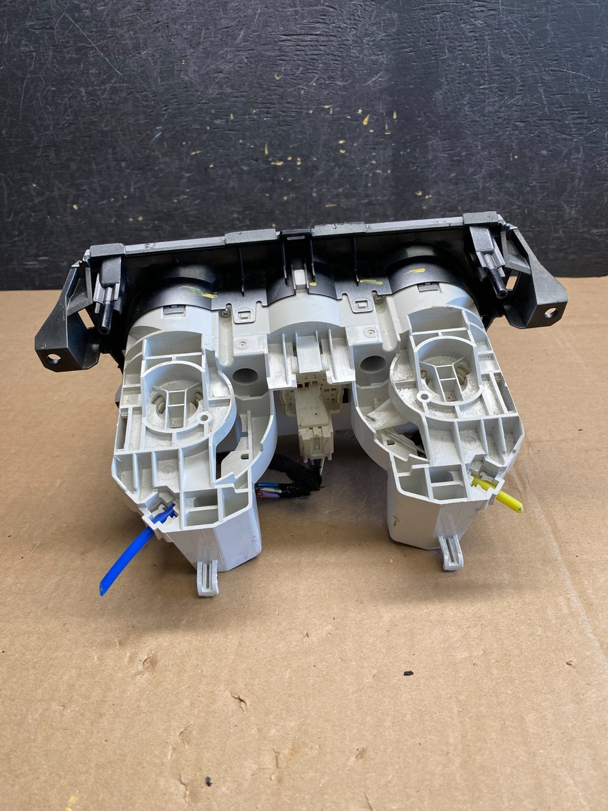 2010 to 2011 Mazda 3 Heat Climate Control Switch ai2992 DG5