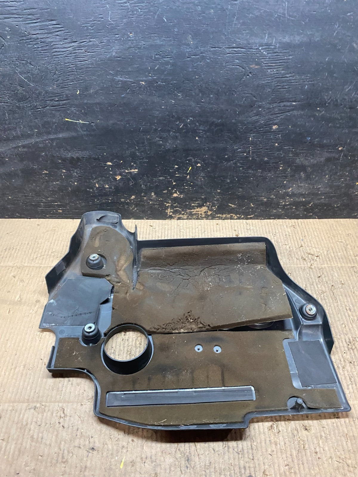2007 to 2013 Nissan Altima EngineMotor Cover T9938 DG4