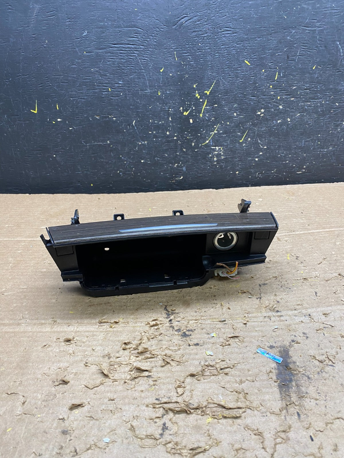 2009 - 2015 BMW 750I - Front Center Console Ashtray X1223 DG1