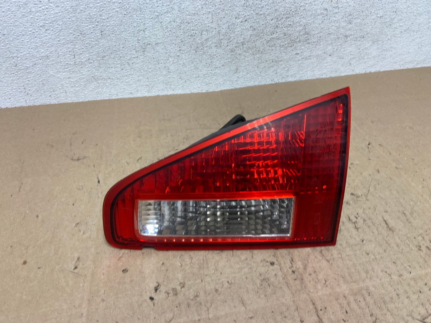 2008 to 2014 Subaru Tribeca Right Passenger RH Tail Light Inner AE6613 LK0