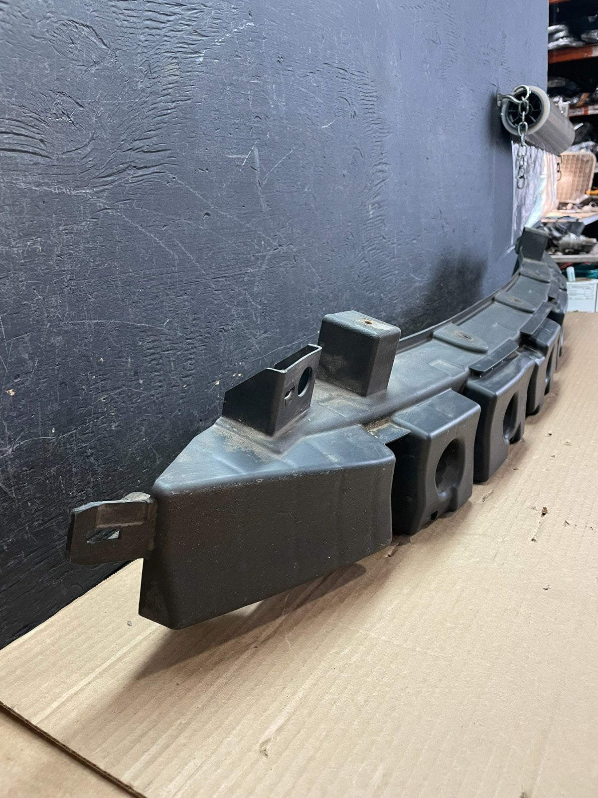 2011 to 2014 Chrysler 300 Front Bumper Energy Absorber Bracket AF3349 DW2