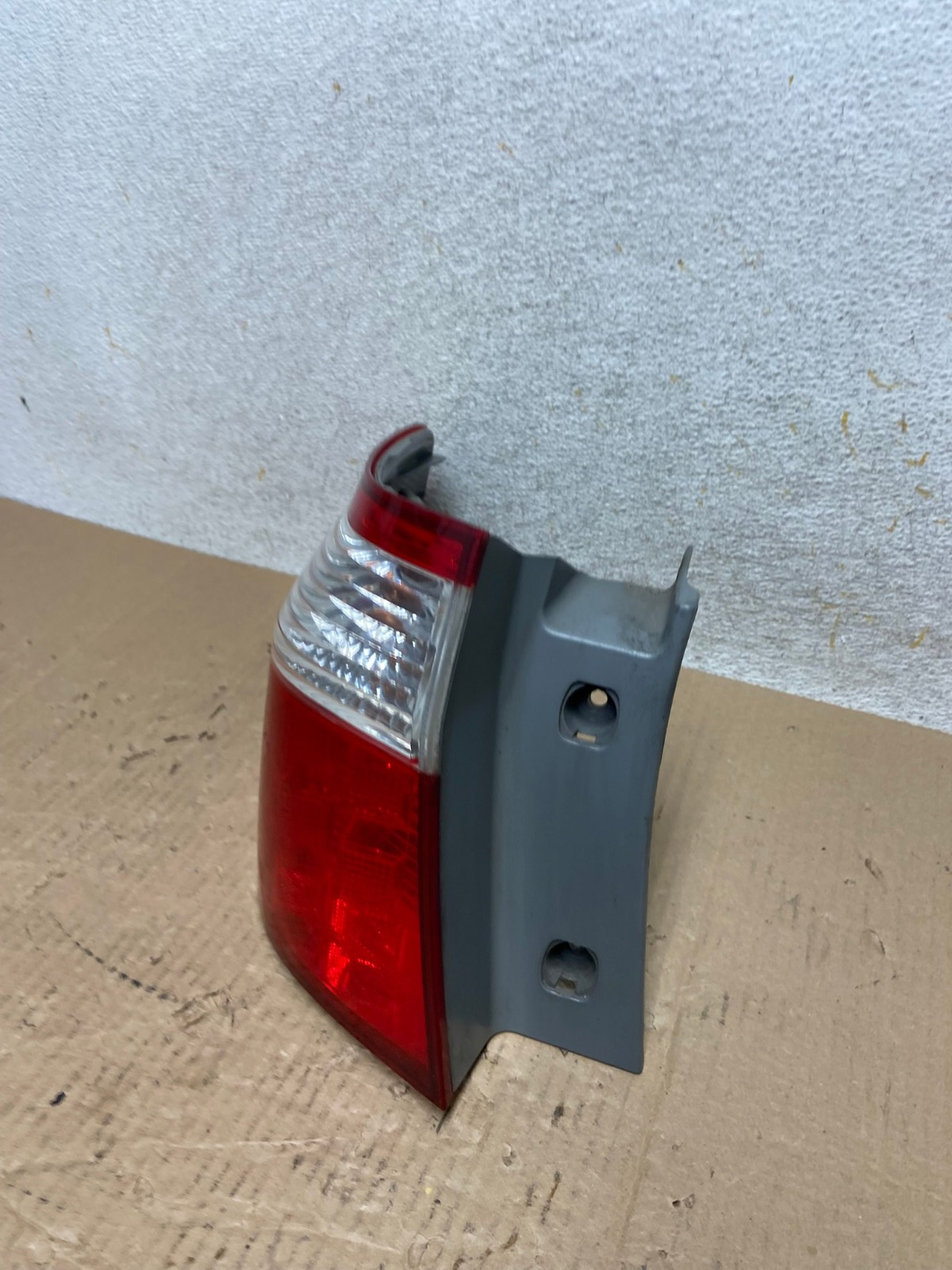 2005 2006 2007 Honda Odyssey Left Driver LH Side Tail Light AI1319 LK1