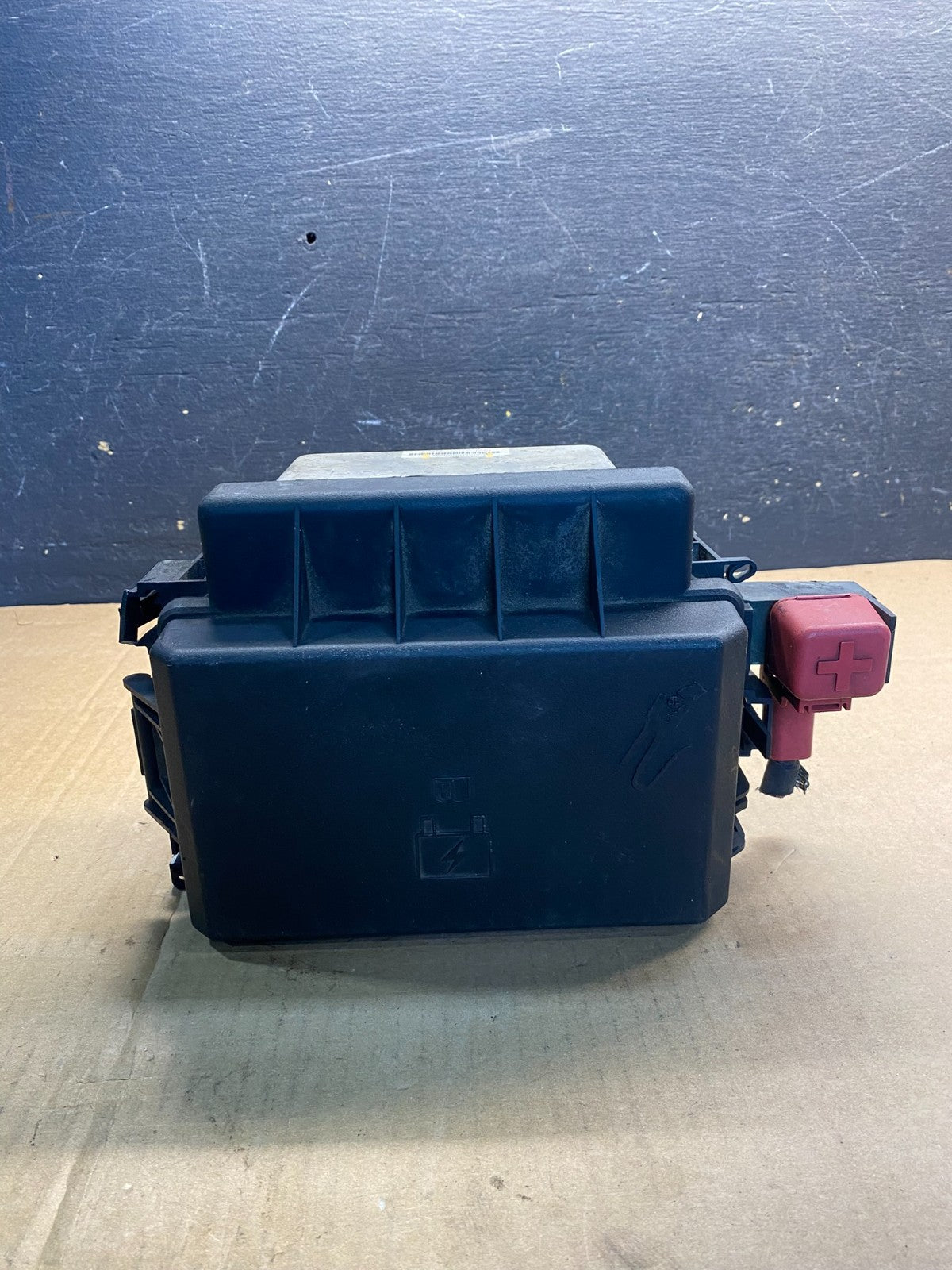 2005 Dodge Charger  Fuse Box Body Control Module BCM aa7612 DG5