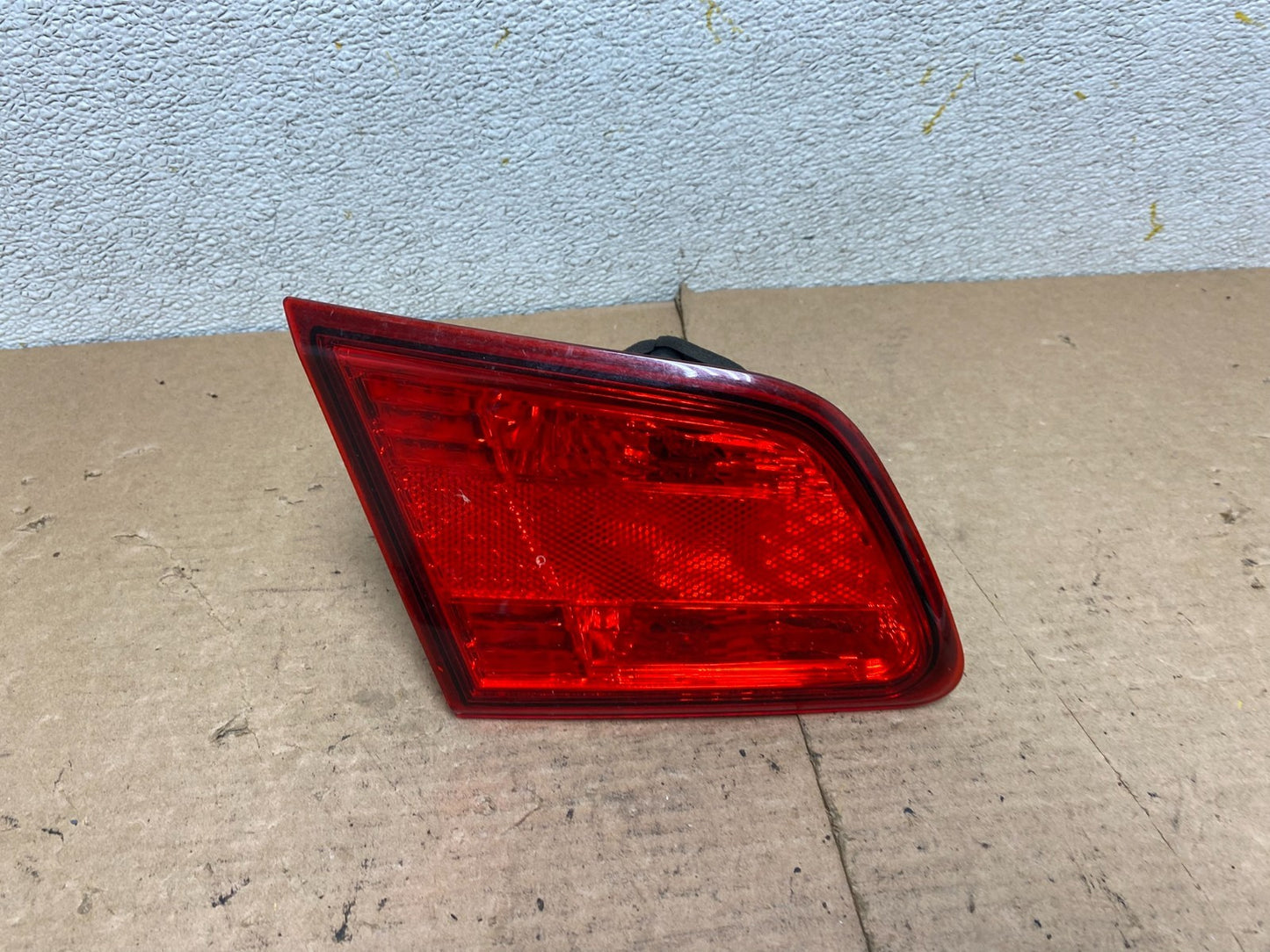 2010-2014 Subaru Legacy Left Driver LH Side Tail Light Inner OEM P2618 DW0