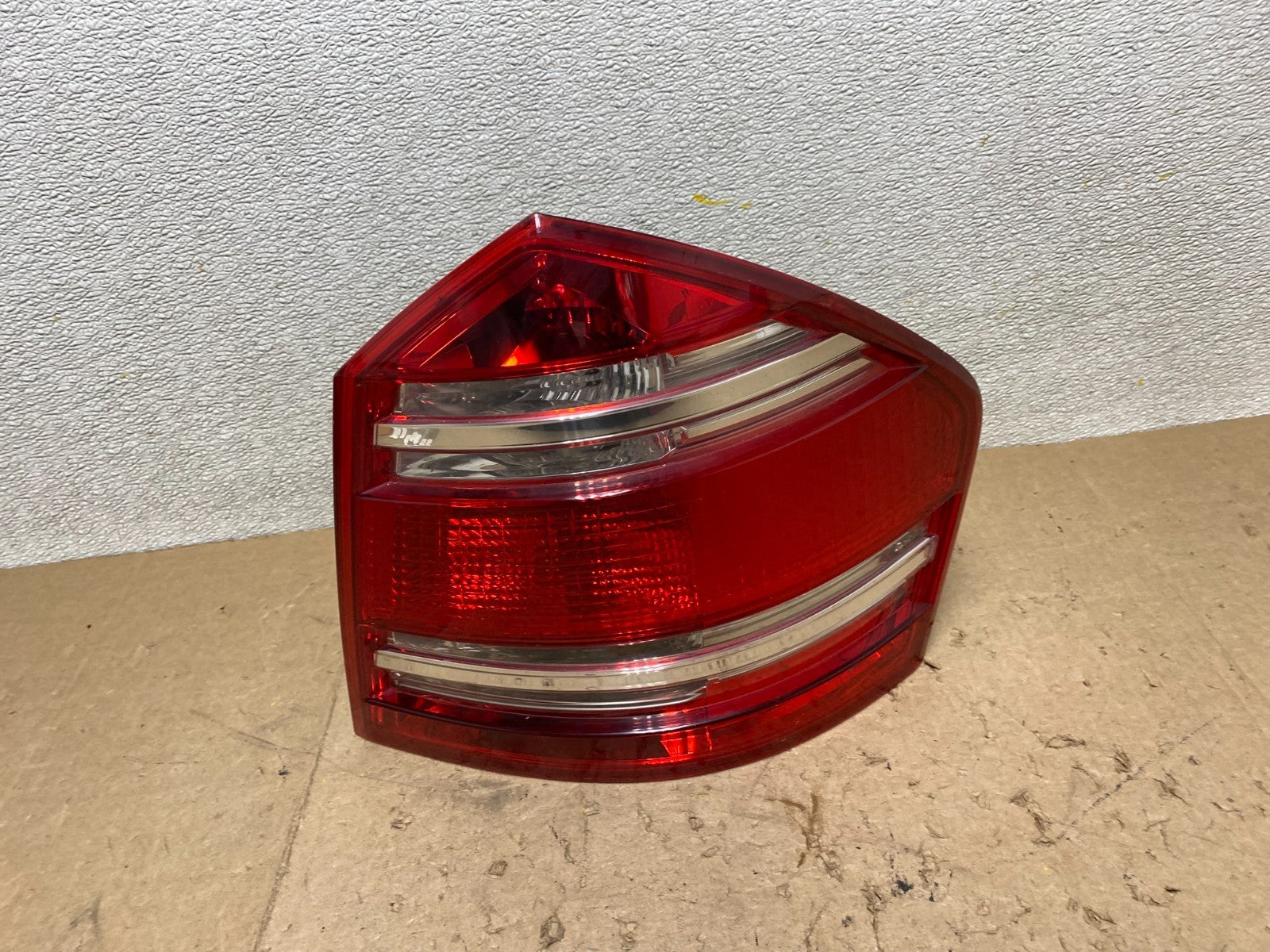 2007 to 2009 Mercedes GL-Class GL450 Right Passenger Tail Light OEM X2301 DW0