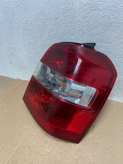 2004-2007 Toyota Highlander Right Passenger RH Side Tail Light DEPO AI1195 LK1