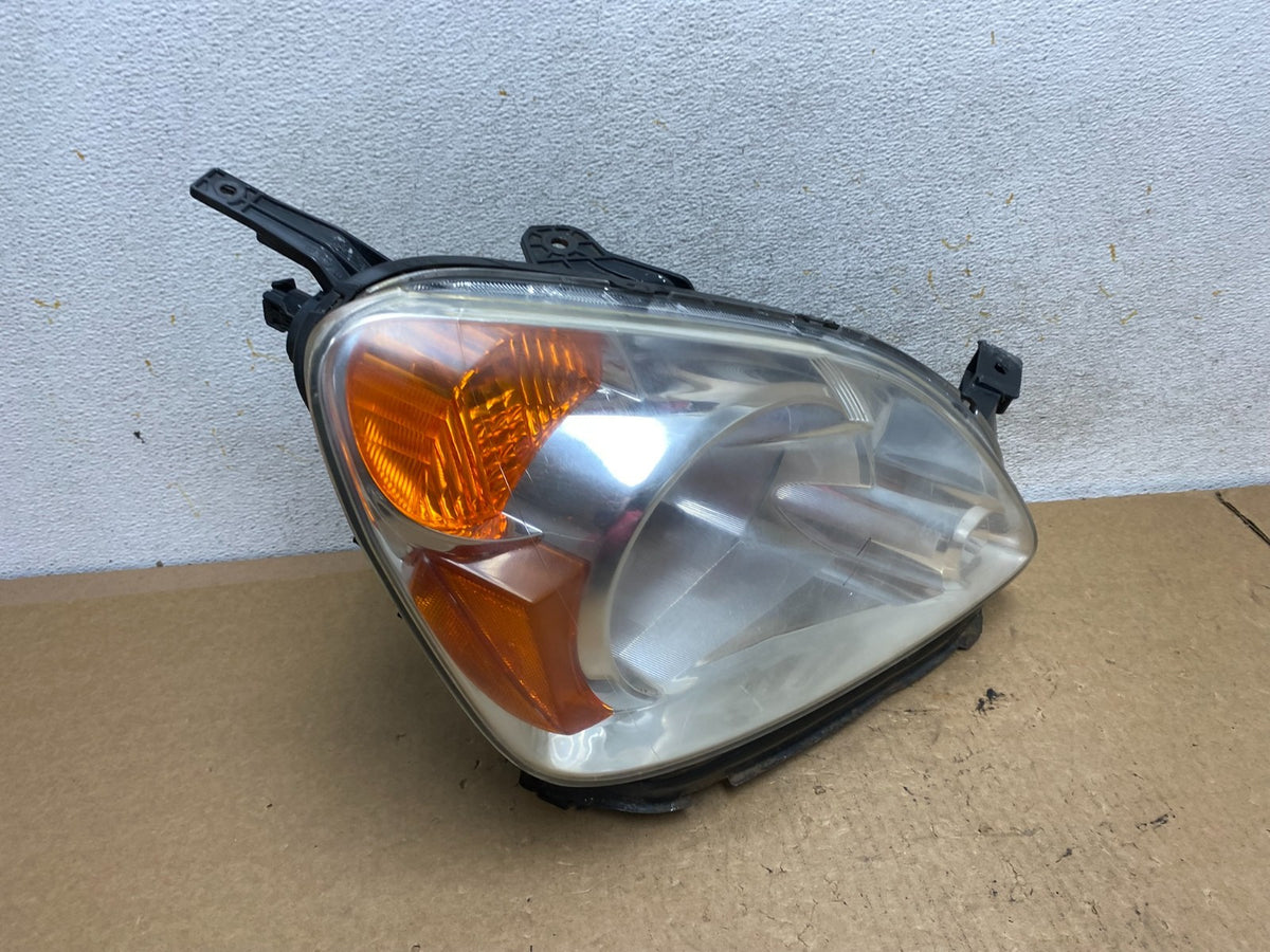 2002 to 2004 Honda CRV CR-V Right Passenger RH Halogen Headlight AI3527 DW2