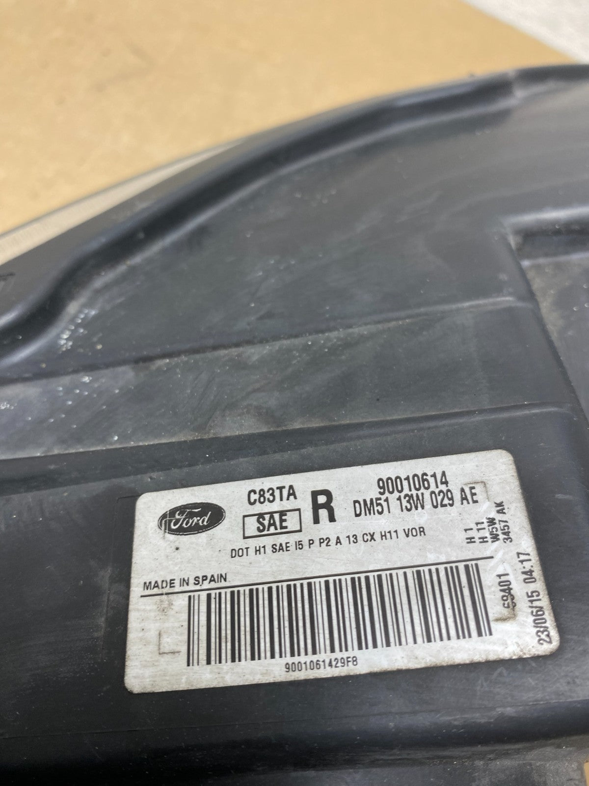 2013 to 2016 Ford C-MAX Right Passenger Side Headlight AF9942 DW9
