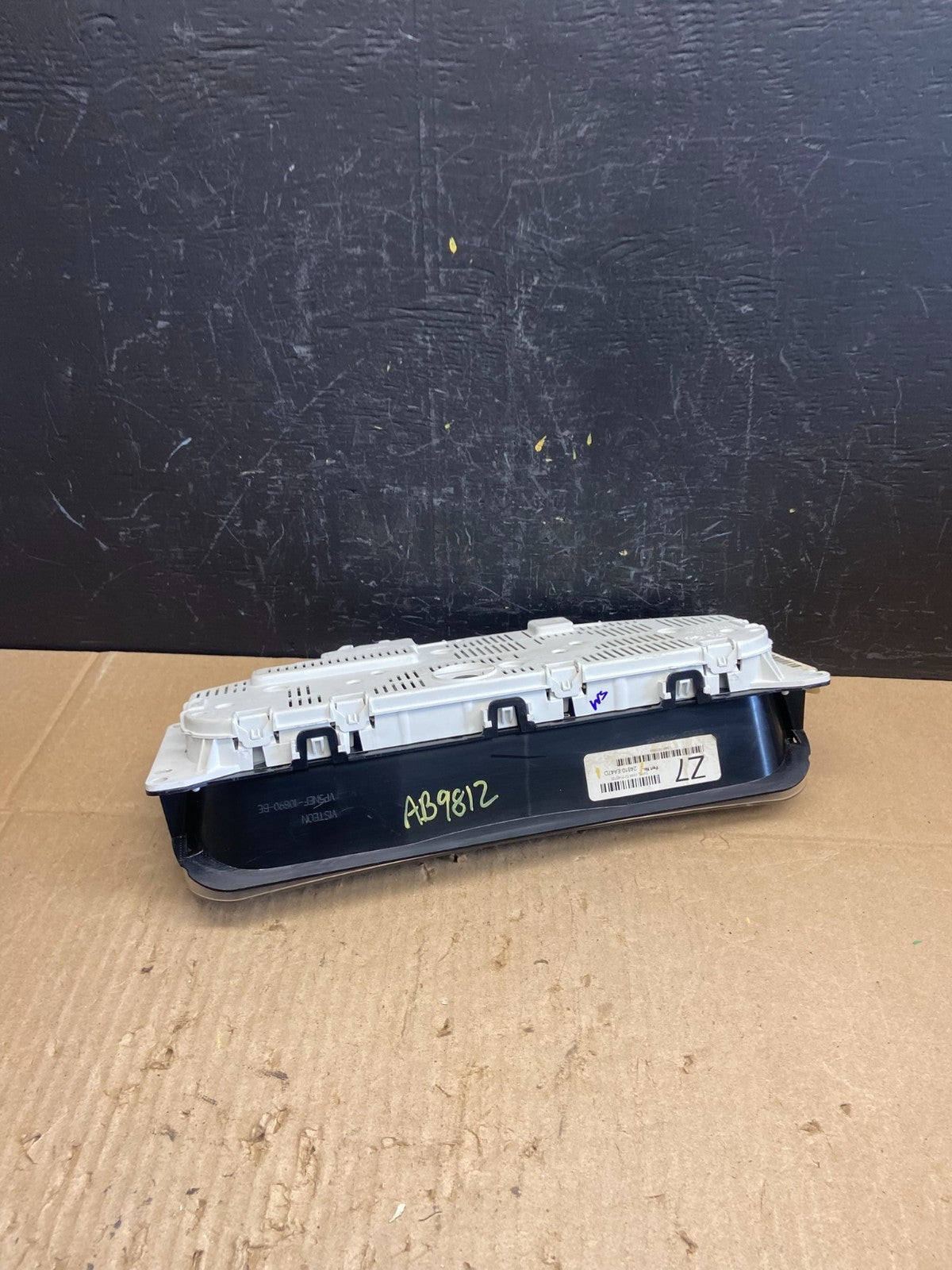 2006 - 2007 Nissan Pathfinder Xterra Cluster Speedometer Instrument OE AB9812 DG4