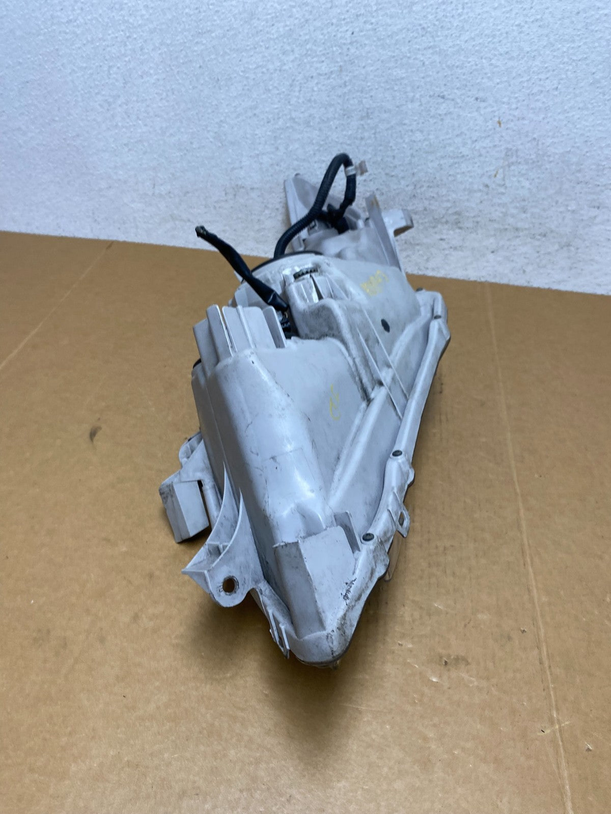 2007 - 2009 Toyota Camry Halogen Right Passenger Headlight AD8943 DW8