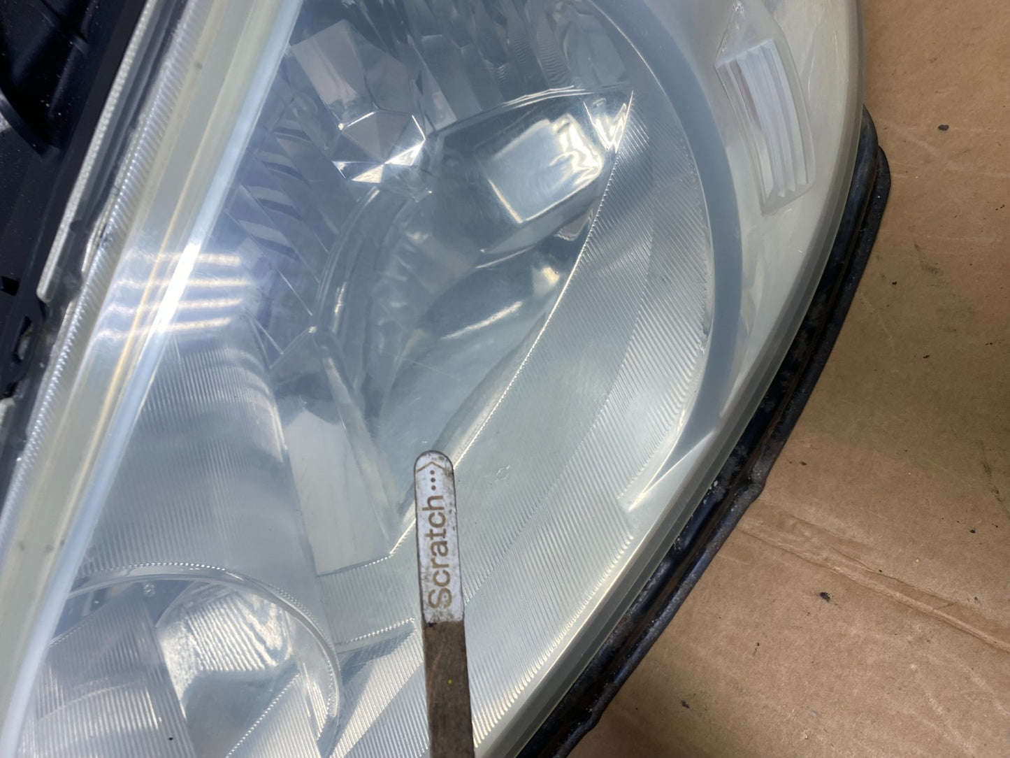 2004 to 2005 Honda Civic Left+Right Set Side Chrome Headlights T3039 DW4