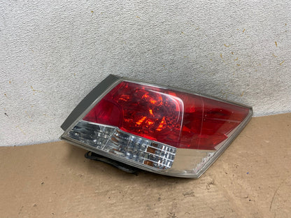 2008 to 2012 Honda Accord Sedan Tail light Right Passenger RH Side AI1050 LK0