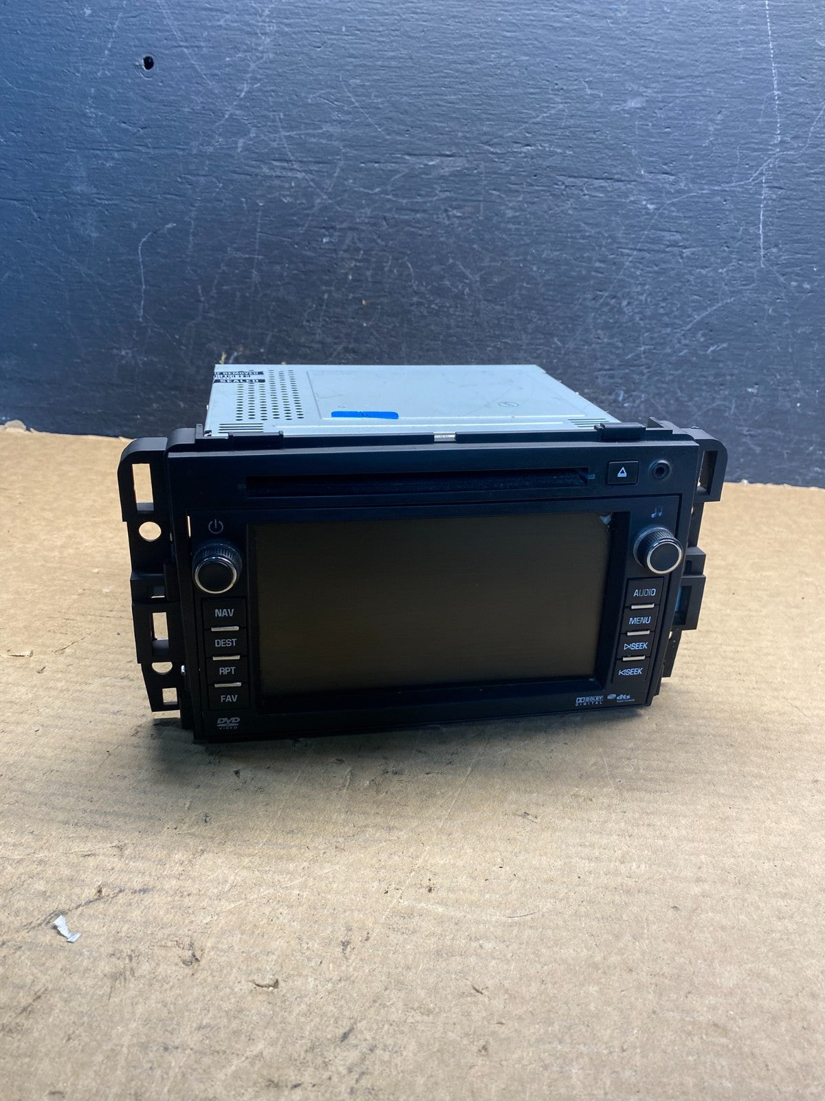 2011 2012 GMC Acadia Radio Display Screen AM/FM AUX AD9901 DG0