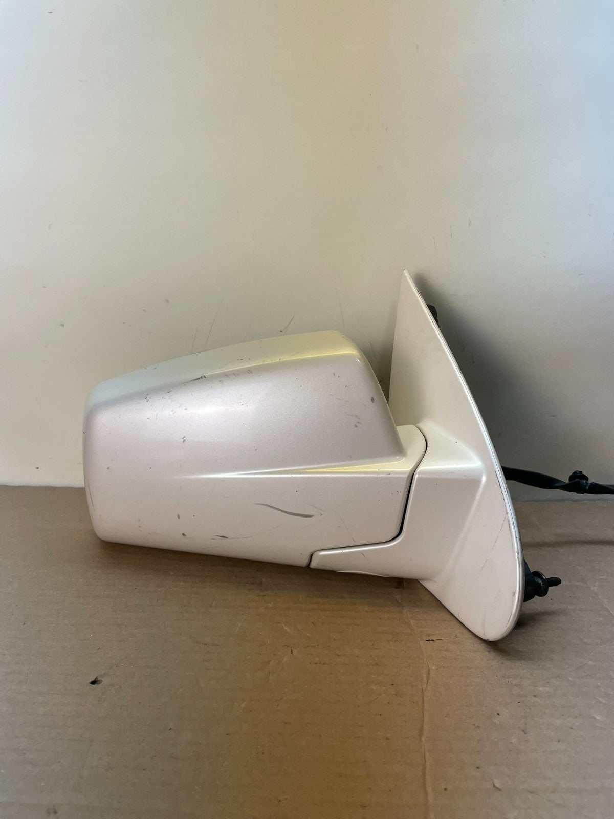 2004 to 2009 Cadillac SRX Right Passenger Rh Side Door Mirror AI0438 DG0