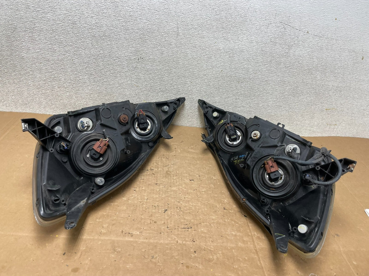 2004 2005 Toyota Sienna Driver Left+Right Set Side Halogen Headlights V5037 DW9