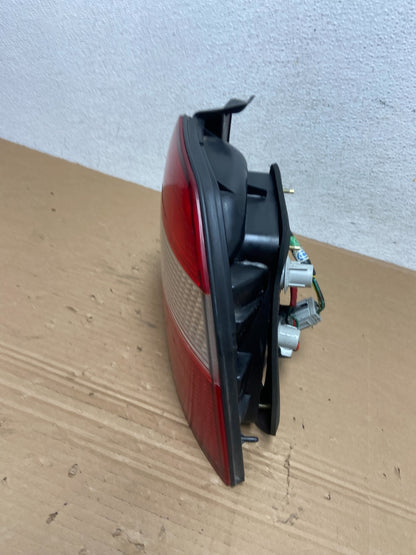 1994 - 1995 Honda Accord Right Passenger RH Side Tail light AD4197 DW1
