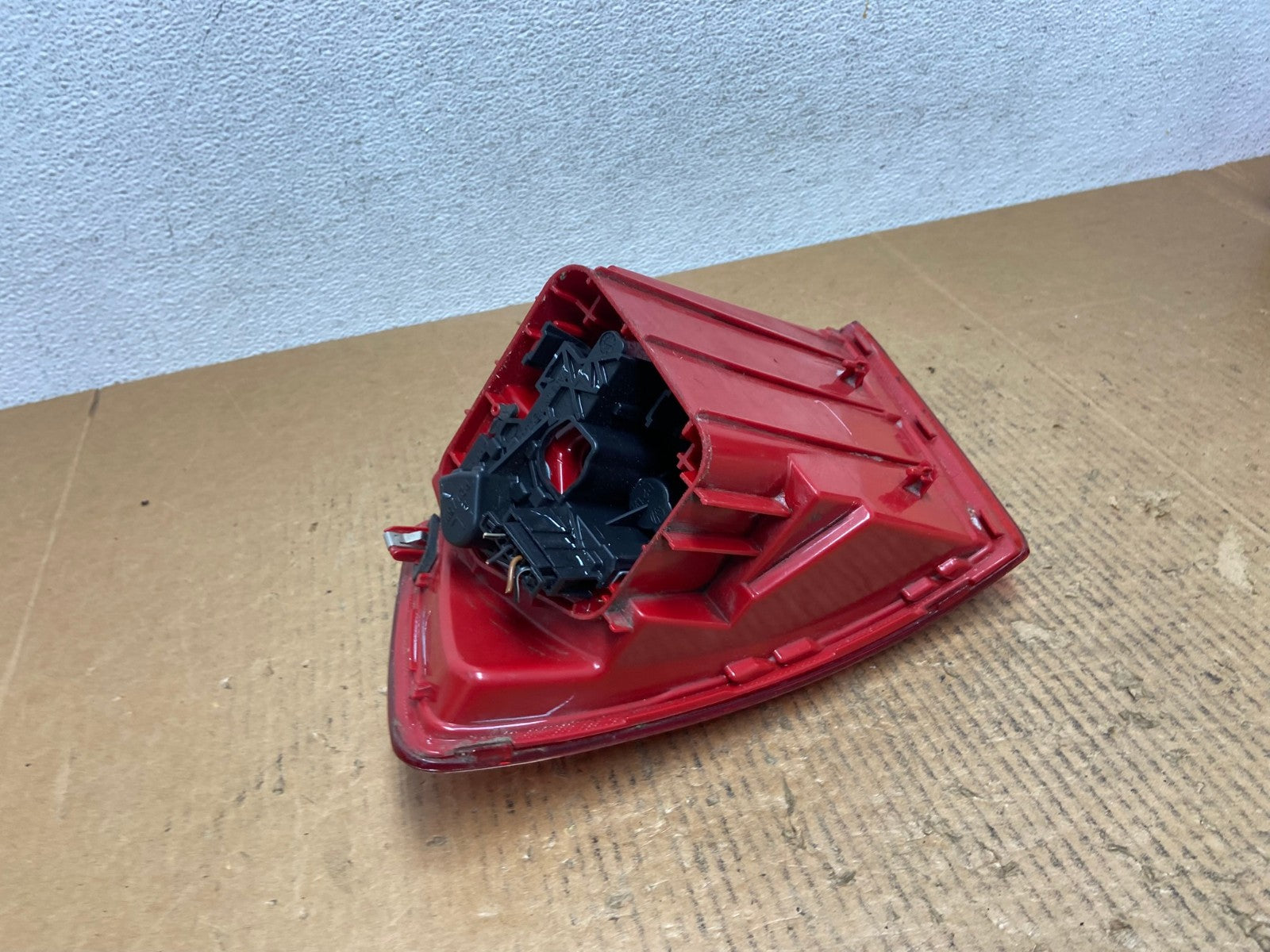 2011 to 2014 Volkswagen Jetta Left Driver LH Side Tail Light AE1577 LK5