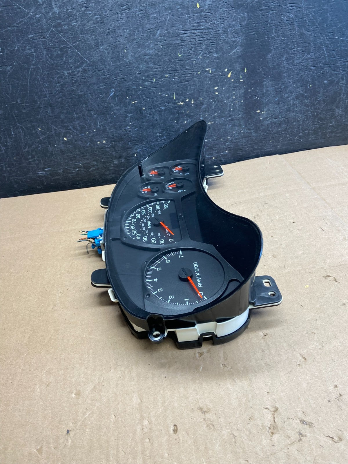 2002 2003 2004 Chevrolet Trailblazer Speedometer Cluster Gauge AI3009 DG1