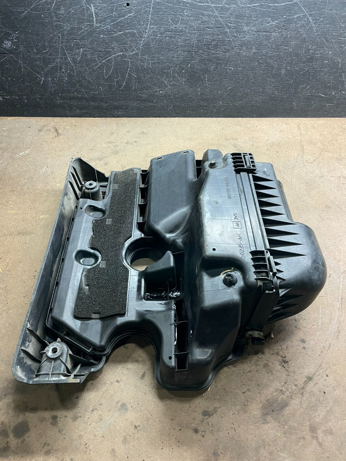 2007-2009 Suzuki SX4 2.0 Air Cleaner Intake Filter Box w/ MAF Sensor L4169 DG6