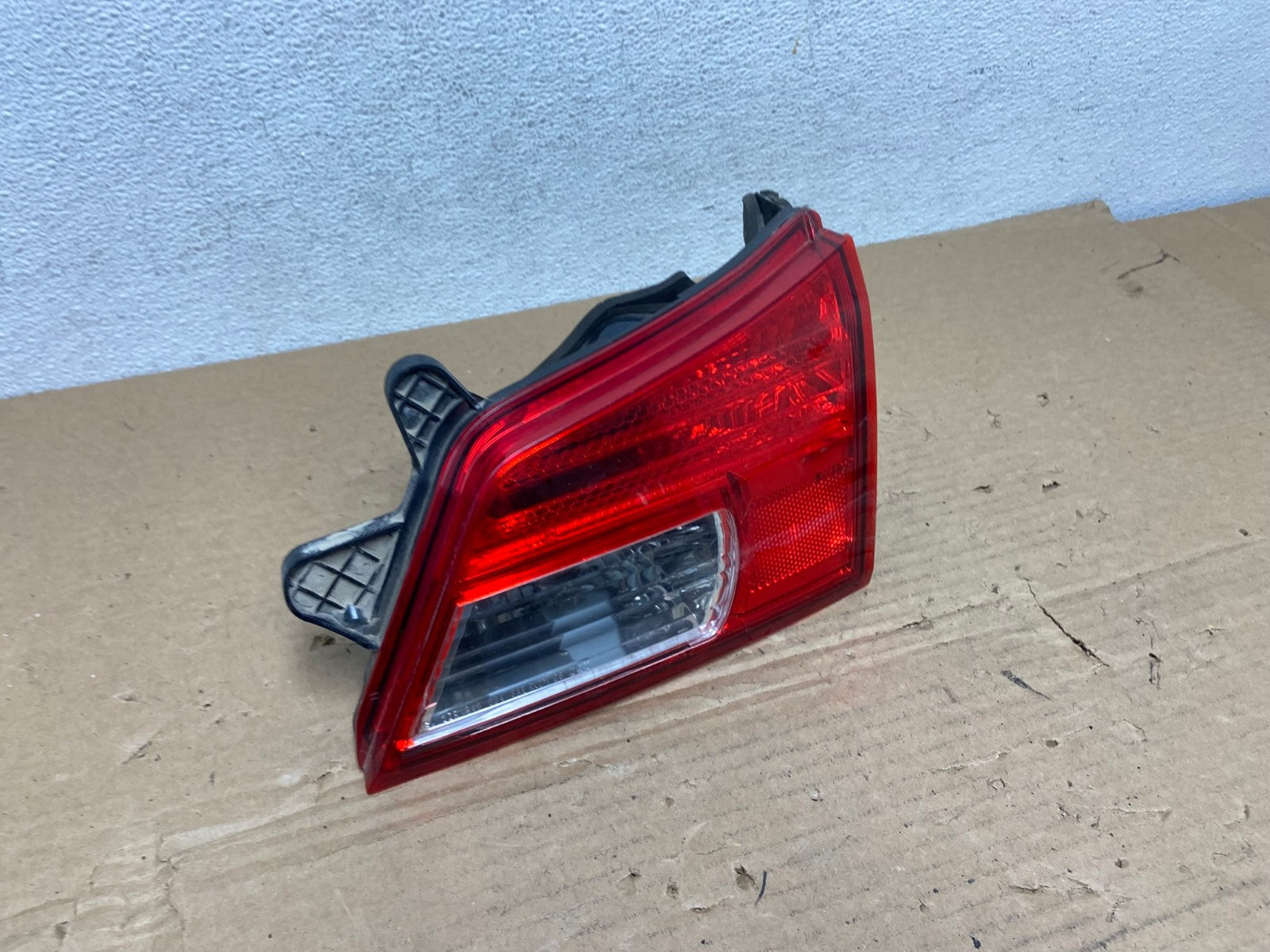 2010 - 2014 Subaru Outback Right Passenger RH Inner Tail Light AD3977 LK2