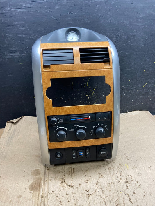 2005-2009 Dodge Durango Heat AC Climate Temperature Control Radio Bezel X6354 DG0