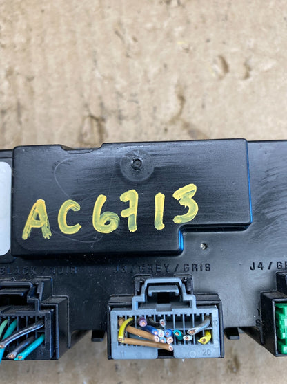 2007-2011 GMC Yukon Tahoe Automatic Climate Temperature Temp Control AC6713 DG7