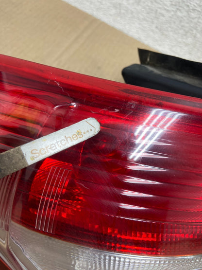 2013 to 2016 Ford Escape Left Driver LH Side Tail Light AI9539 LK3