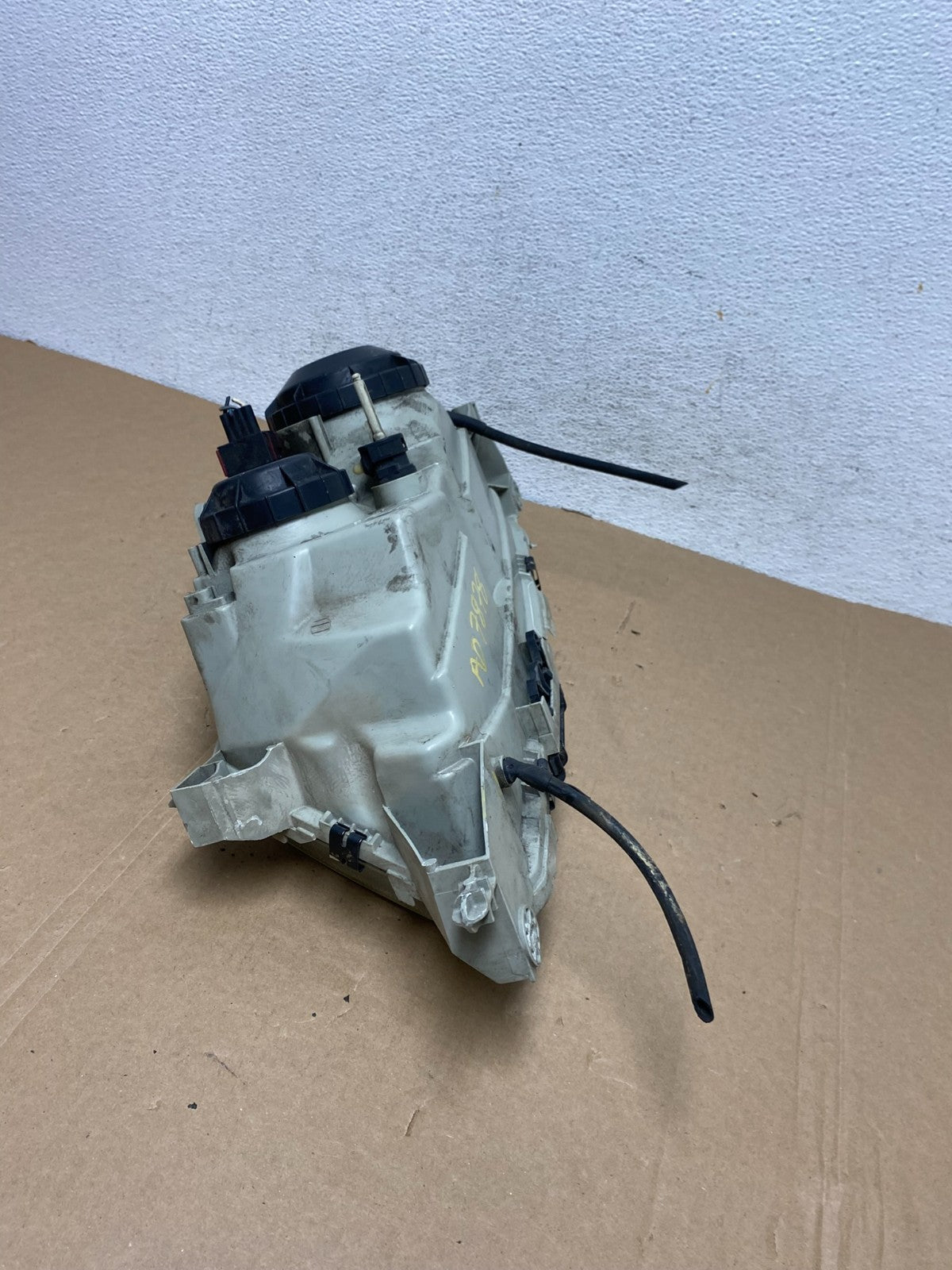 1999 to 2003 Saab 9-3 Front Right Passenger Side Headlight AD7878 DG7
