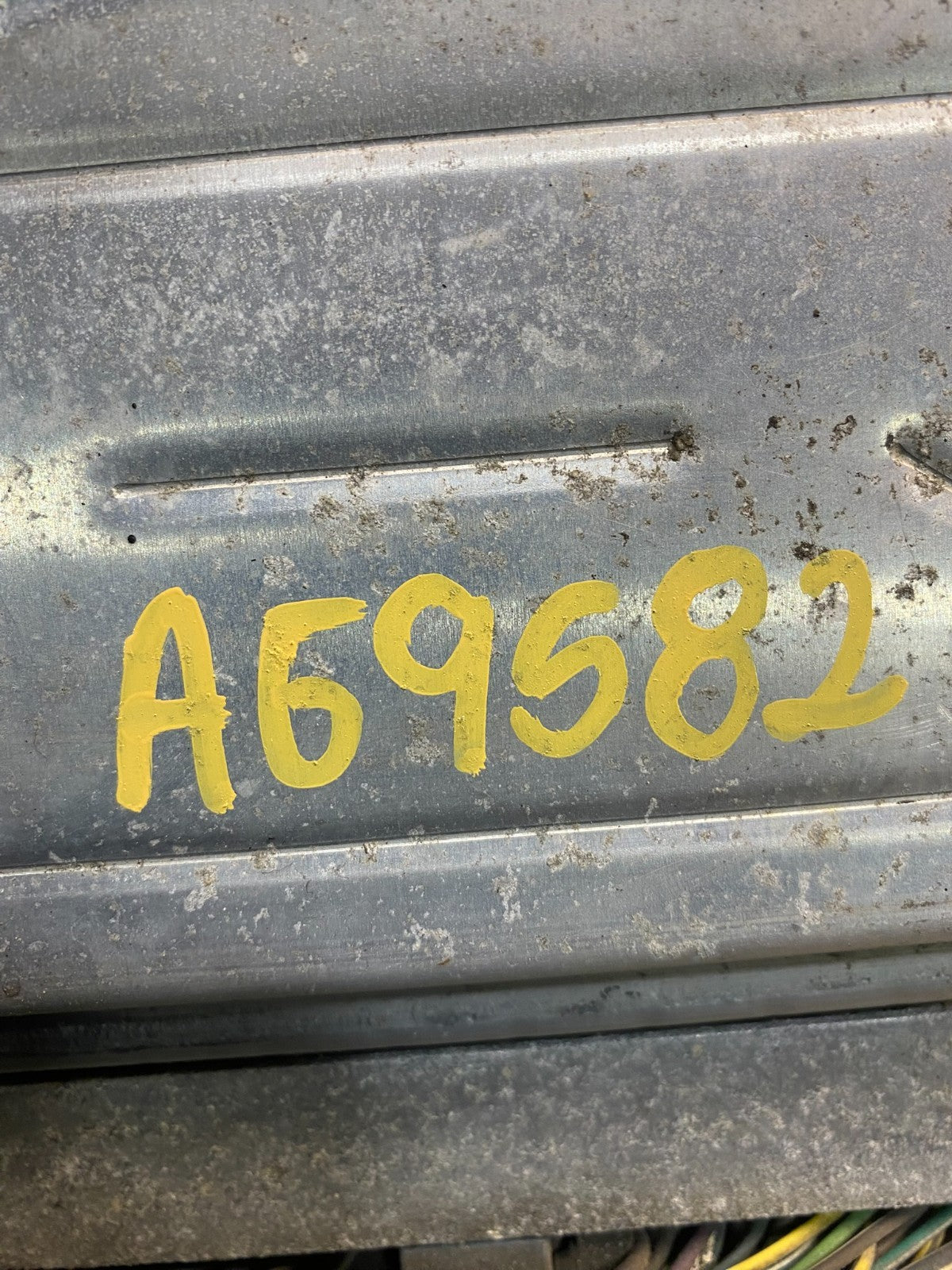 2001-2002 Silverado Tahoe Engine Computer Module 12200411 ECM ECU AG9582 DG2